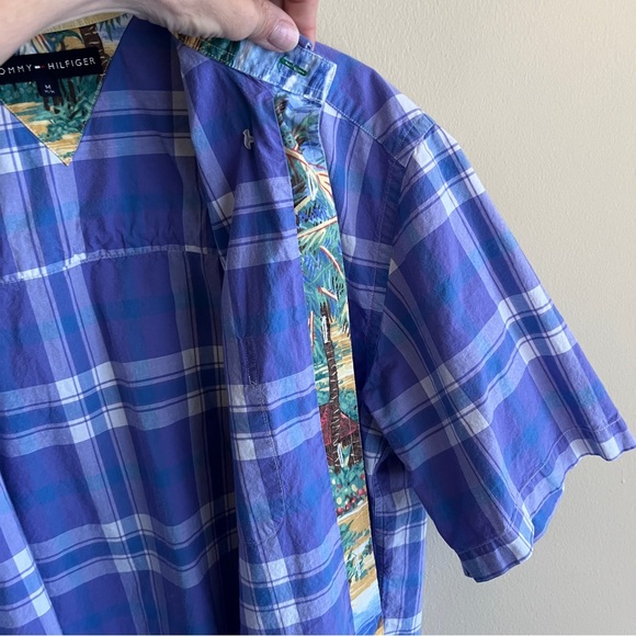 Vintage Tommy Hilfiger Short Sleeve Plaid Button Down w/ Tropical Inside Trim M - Picture 3 of 9